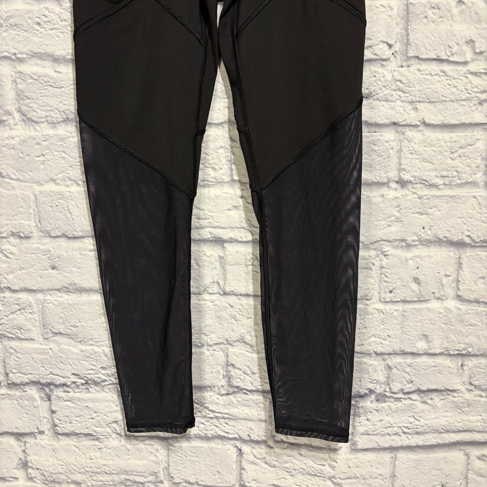 Ivivva by Lululemon Black Mesh Leggings with Striped Waistband Size 12 - Picture 3 of 9